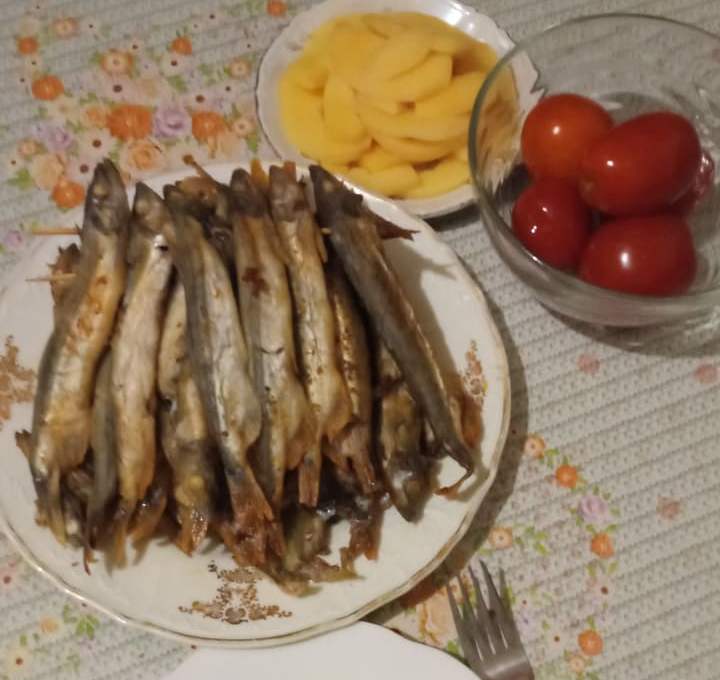 как пожарить мойву на сковороде