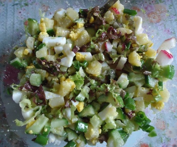 Картофельный салат с огурцами