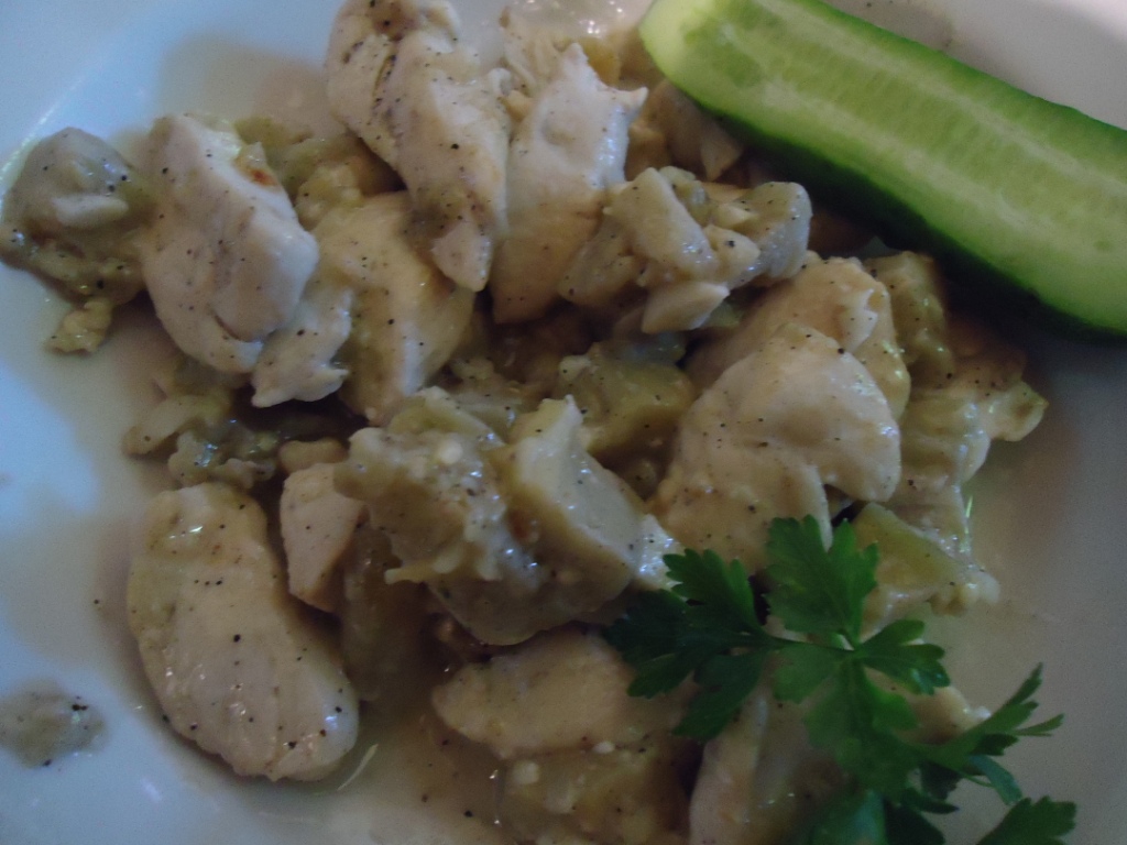 Куриное филе с баклажанами