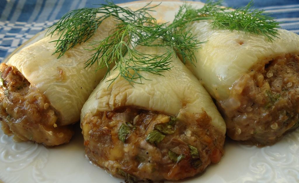 Перец фаршированный баклажанами