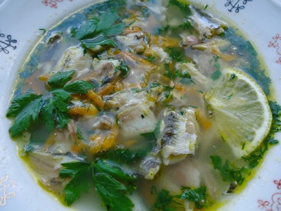 Рыбный суп из мойвы