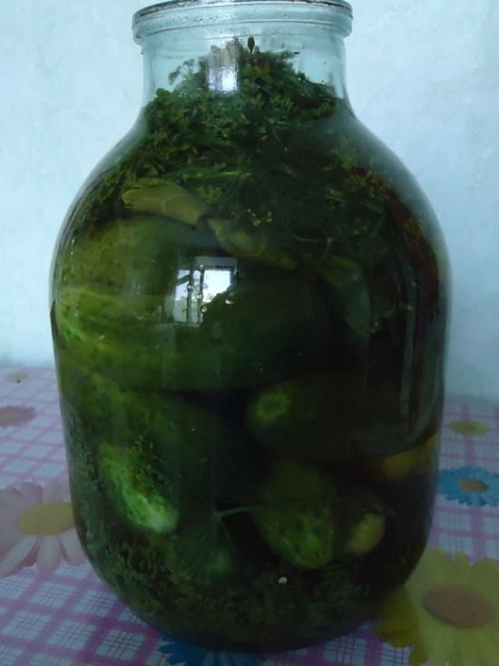 Огурцы соленые